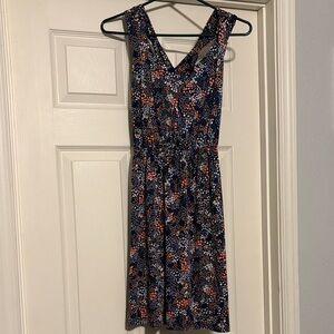Women’s floral print sleeveless dress